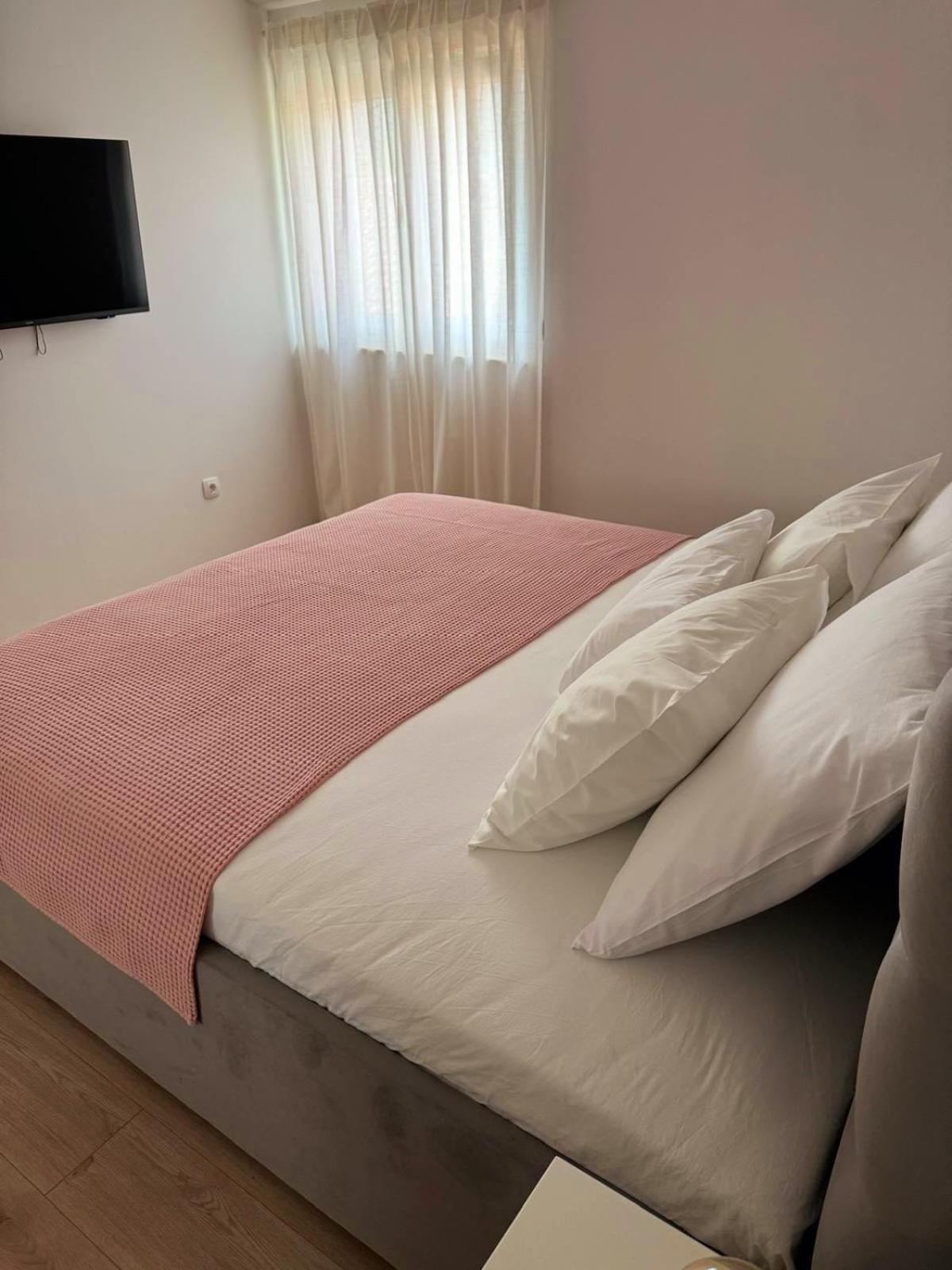 Apartament Apartman Dora Kaštela Zewnętrze zdjęcie