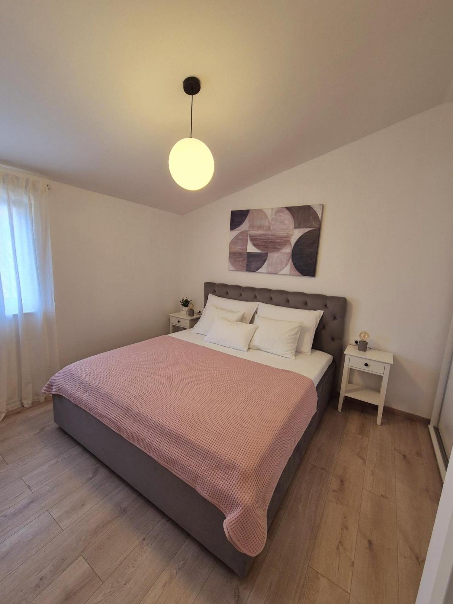 Apartament Apartman Dora Kaštela Zewnętrze zdjęcie